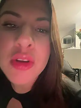 EmiilyAdams  online show from March 9, 8:42 pm