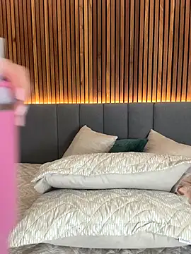 EmiilyAdams  online show from November 7, 9:48 pm