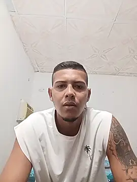 Snapshot of Andres0908Lp chatting on July 5, 3:41 pm Andres0908Lp online show from July 5, 3:41 pm