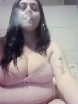 Snapshot of kriztal_pretty chatting on January 14, 12:38 am kriztal pretty online show from January 14, 12:38 am