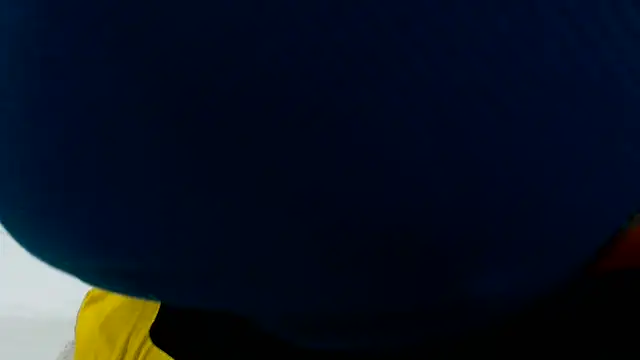 YELLOWBUSTYMELLONS online show from October 18, 5:32 am