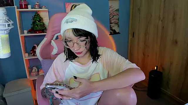 Artic love online show from March 4, 7:08 am