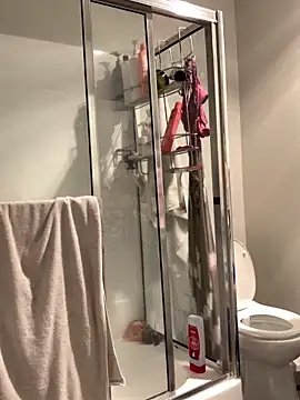 Snapshot of shadowmoon900 chatting on April 12, 12:15 am shadowmoon900 online show from April 12, 12:15 am