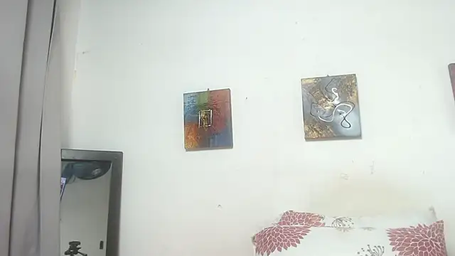 Madeline Woods online show from January 10, 12:18 pm