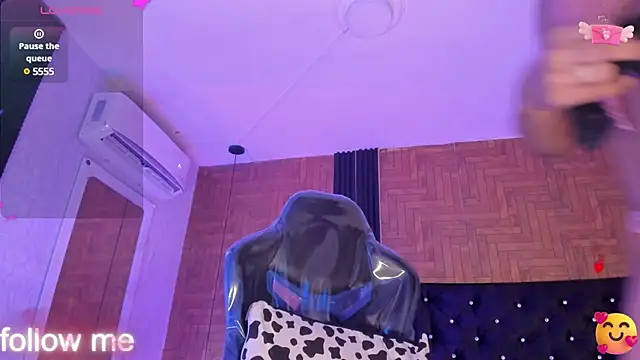 LaiilyBell12 online show from February 19, 1:28 pm