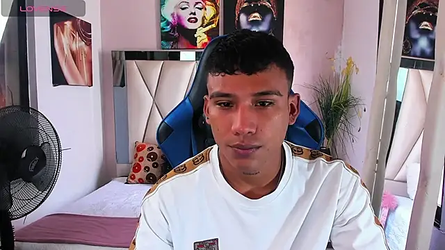 Backsex boy online show from February 26, 4:14 pm