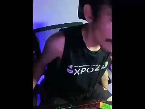 cloudyth1994 online show from January 16, 6:56 pm