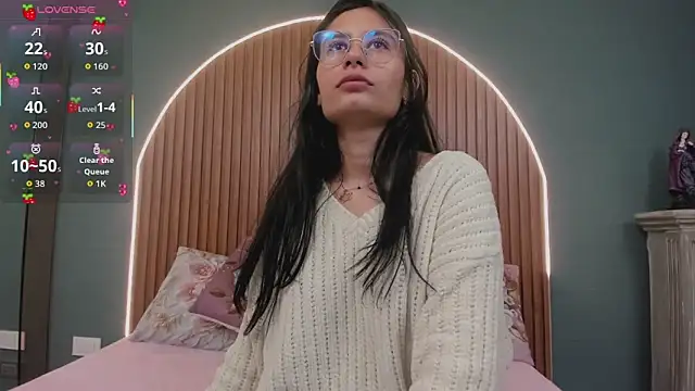 NayeCloud online show from November 15, 3:59 am