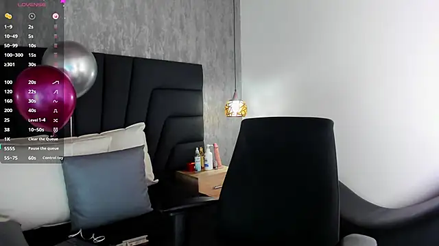 Sabrina Lennox online show from February 15, 8:22 pm