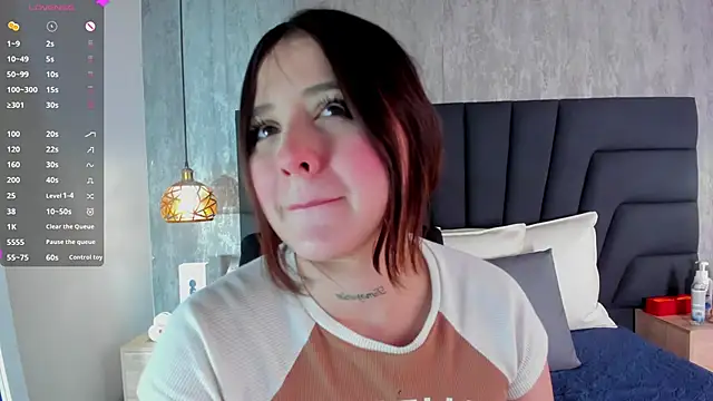 Sabrina Lennox online show from February 20, 8:47 pm