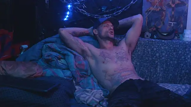 TheOneYouLove69 online show from November 20, 3:18 am