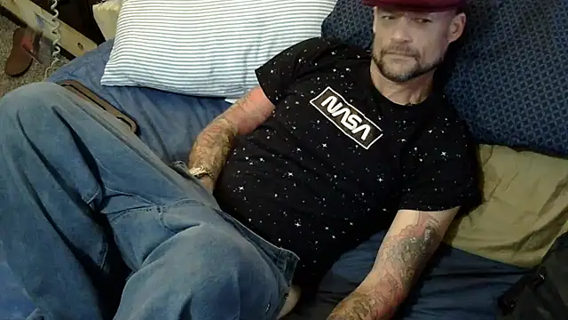 TheOneYouLove69 online show from March 8, 10:13 pm