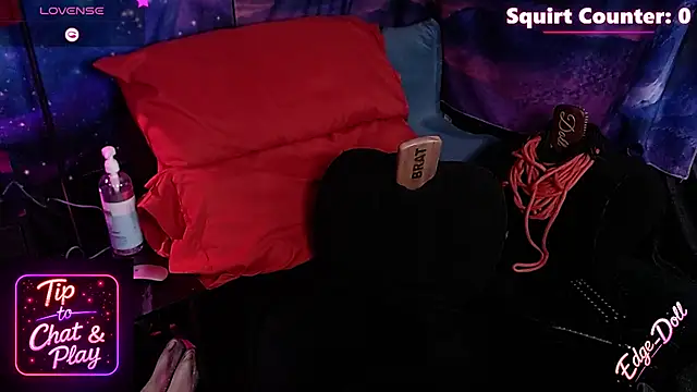 Edge Doll online show from March 5, 2:24 pm