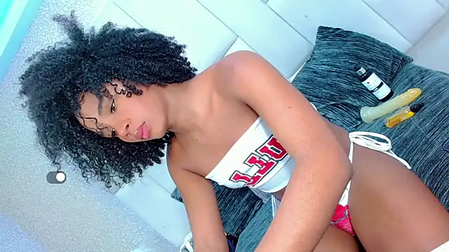 Snapshot of Andreayano chatting on September 22, 6:15 am Andreayano online show from September 22, 6:15 am