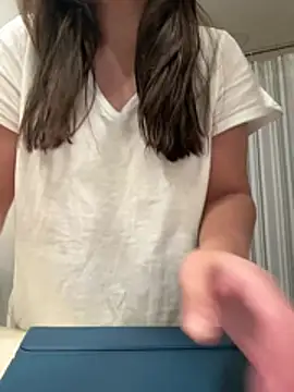 Snapshot of xLadyScarlettx chatting on January 16, 3:10 am xLadyScarlettx online show from January 16, 3:10 am