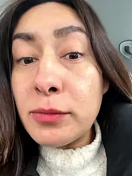 Snapshot of xLadyScarlettx chatting on January 17, 8:23 pm xLadyScarlettx online show from January 17, 8:23 pm