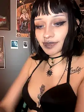 Gothbabbi online show from November 9, 6:44 am