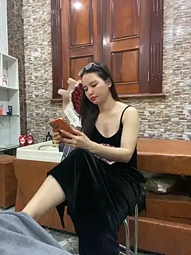 Snapshot of LiLi-Kirix99 chatting on May 30, 7:55 pm LiLi-Kirix99 online show from May 30, 7:55 pm