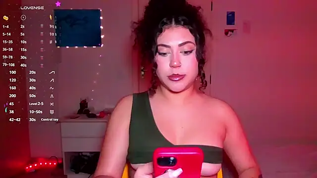 Snapshot of ann4montez_ chatting on September 9, 5:51 am ann4montez  online show from September 9, 5:51 am