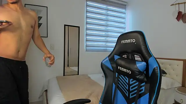 mateoleonee online show from February 18, 3:43 pm