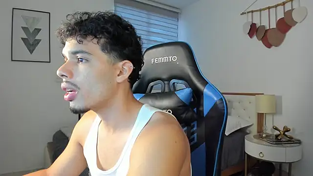 mateoleonee online show from March 5, 8:00 pm