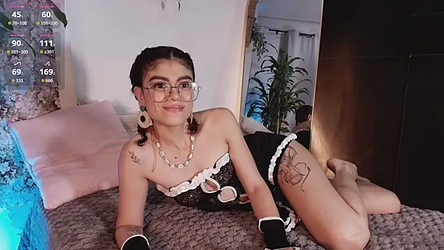 AmberMoss  online show from July 11, 5:43 am