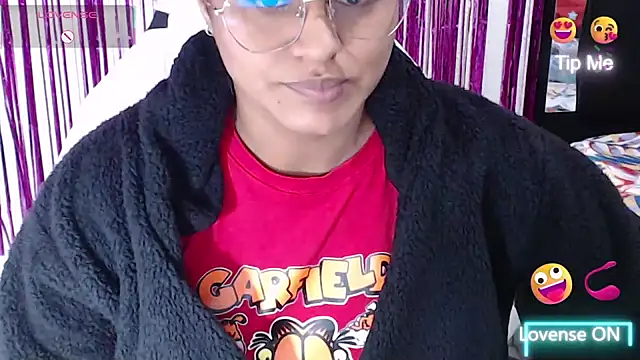 SweetAlmaa online show from March 11, 10:21 am