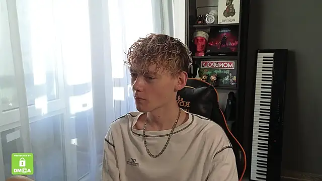 Keytaro online show from September 15, 2:50 pm