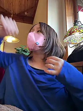 Snapshot of annna_annna_2024 chatting on February 9, 1:20 am annna annna 2024 online show from February 9, 1:20 am