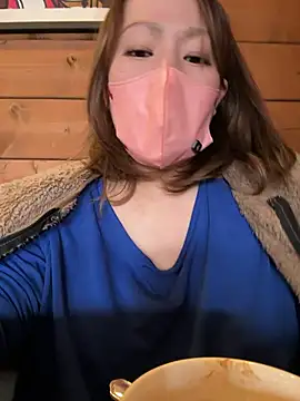 Snapshot of annna_annna_2024 chatting on February 12, 1:33 am annna annna 2024 online show from February 12, 1:33 am