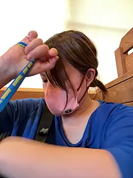 Snapshot of annna_annna_2024 chatting on February 15, 7:51 am annna annna 2024 online show from February 15, 7:51 am