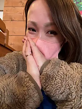 Snapshot of annna_annna_2024 chatting on February 17, 1:57 am annna annna 2024 online show from February 17, 1:57 am