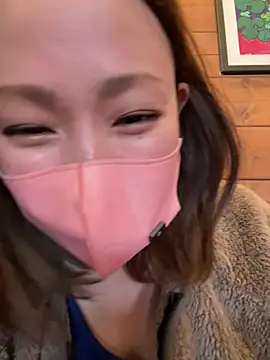 Snapshot of annna_annna_2024 chatting on February 19, 1:45 am annna annna 2024 online show from February 19, 1:45 am