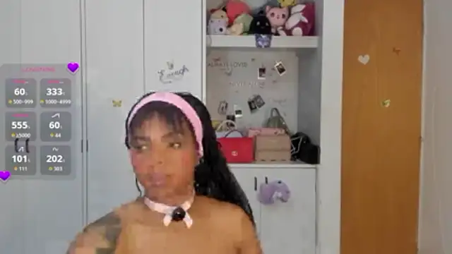 Snapshot of Marce_22 chatting on April 26, 2:20 am Marce 22 online show from April 26, 2:20 am