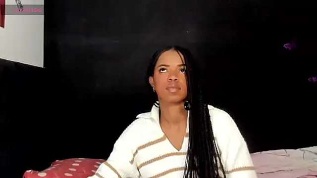 Snapshot of Marce_22 chatting on June 9, 6:58 am Marce 22 online show from June 9, 6:58 am