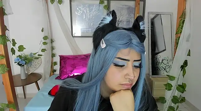 lussyevans24 online show from February 13, 10:34 am