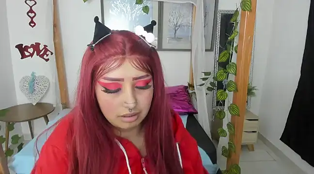 lussyevans24 online show from March 14, 10:07 am