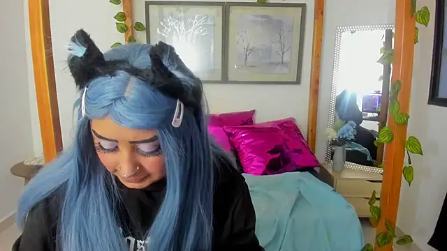 lussyevans24 online show from March 20, 10:54 am