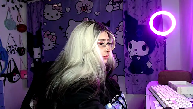 lussyevans24 online show from March 14, 3:34 am