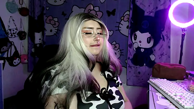 lussyevans24 online show from March 27, 8:26 am