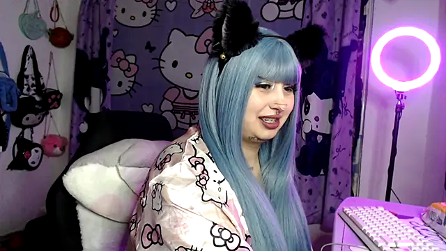 lussyevans24 online show from May 12, 3:47 am