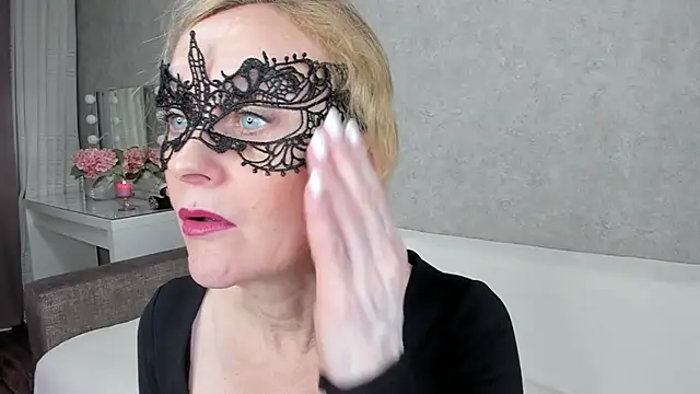 angelica marquise online show from February 24, 1:10 pm