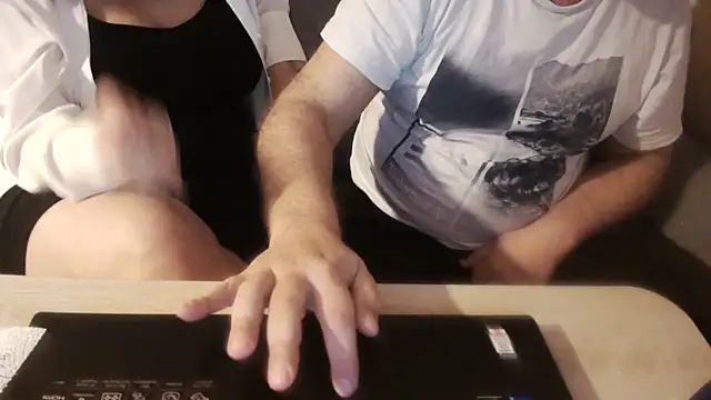 Snapshot of margotgra82 chatting on January 5, 4:27 pm margotgra82 online show from January 5, 4:27 pm