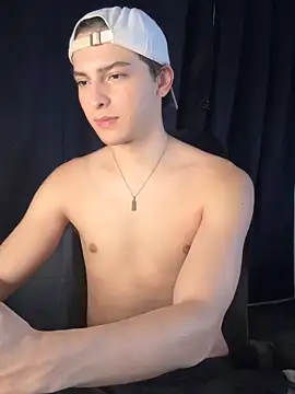 cybercosmiiic online show from November 17, 9:20 pm