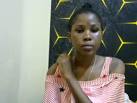 Snapshot of miss_lyne001 chatting on January 22, 8:51 am miss lyne001 online show from January 22, 8:51 am