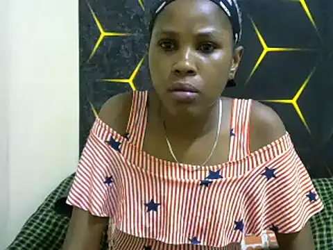 Snapshot of miss_lyne001 chatting on February 14, 11:42 pm miss lyne001 online show from February 14, 11:42 pm