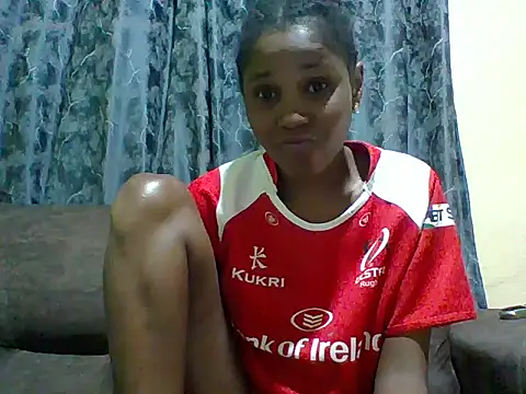 Snapshot of miss_lyne001 chatting on October 20, 11:21 am miss lyne001 online show from October 20, 11:21 am