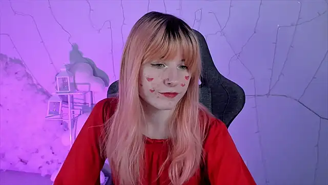 LexiWenford online show from February 14, 8:42 am