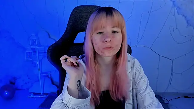 LexiWenford online show from February 17, 2:42 am