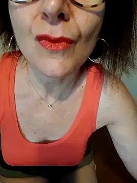 Snapshot of Viola8p chatting on September 23, 10:29 am Viola8p online show from September 23, 10:29 am